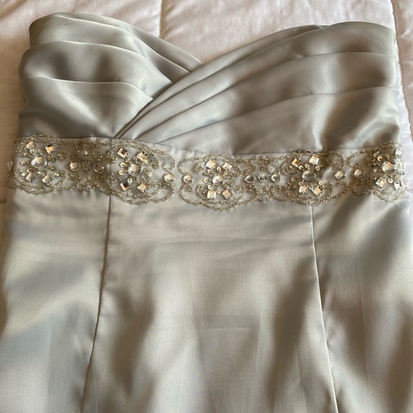 Strapless evening gown - Picture 3 of 5